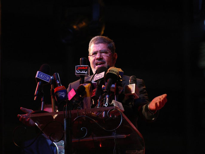 ‪مرسي: ستكون حياتي ثمنا لأي محاولة للتزوير‬ (الجزيرة)