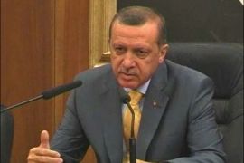 اردوغان يتهم الأسد بتسليم مناطق بشمال للأكراد