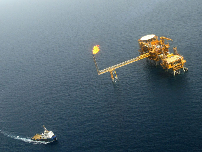 الاتحاد الأوروبي حظر استيراد النفط الإيراني لإجبارها على كبح برنامجها النووي (