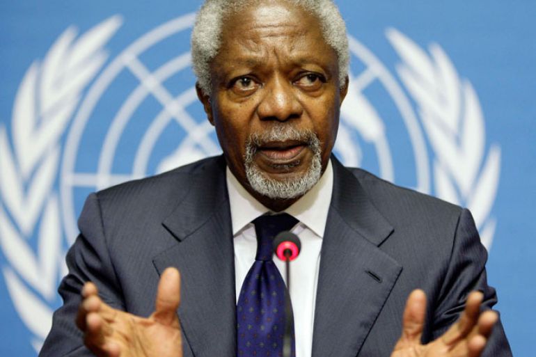 Joint Special Envoy of the United Nations and the Arab League for Syria Kofi Annan gestures during a news conference after the meeting of the Action Group on Syria at the United Nations European headquarters in Geneva, June 30, 2012. REUTERS/Valentin Flauraud (SWITZERLAND - Tags: POLITICS HEADSHOT)