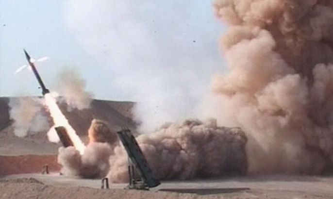مناورات إيرانية تتضمن تجارب صاروخية