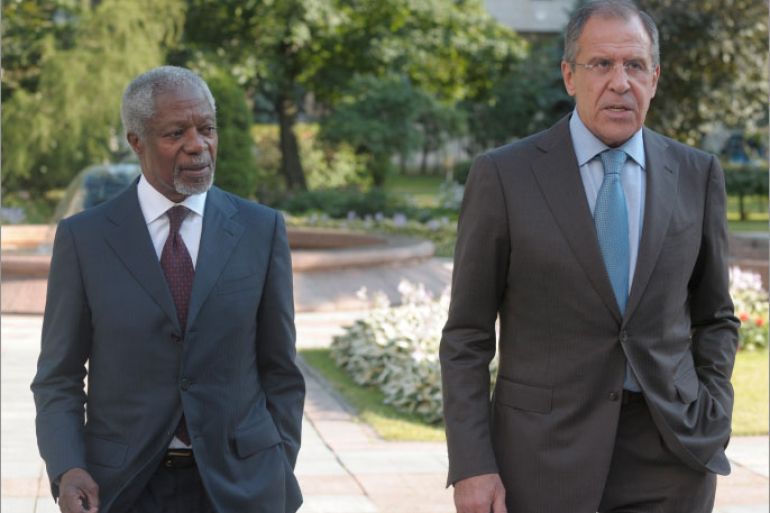 Russian Foreign Minister Sergey Lavrov (R) meets UN special envoy Kofi Annan, in Moscow on July 16, 2012. Russia accused Western powers of using "blackmail" to get its backing for possible UN Security Council sanctions against Syria over the regime's crackdown on an armed opposition. "To our great regret, we are witnessing elements of blackmail," Foreign Minister Sergei Lavrov told a news conference over moves to end 16 months of violence that the opposition says has claimed more than 17,000 lives. AFP PHOTO/ POOL / STR