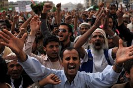 Yemeni protesters chant slogans during a rally outside the residence of Yemeni President Abdo Rabbo Mansour Hadi in Sana'a, Yemen, 10 August 2012. Reports stated that thousands of Yemeni protesters took to the street to pressure President Hadi to dismiss relatives and loyalists of former president Ali Saleh from key army and security positions. EPA/YAHYA ARHAB