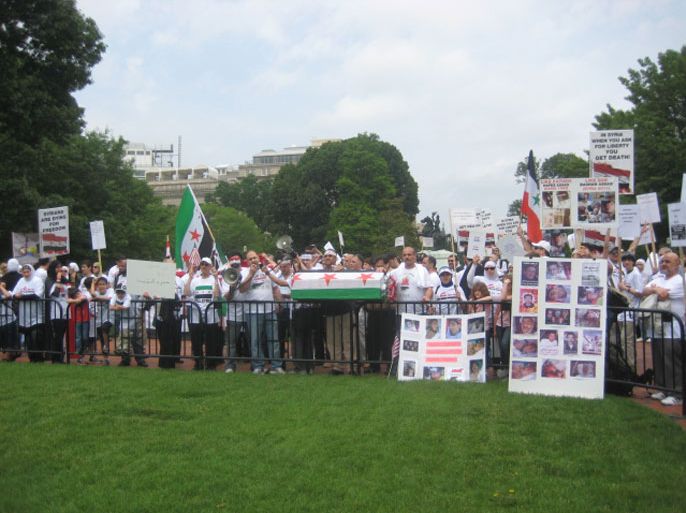 سوريون أميركيون تظاهروا في العاصمة الأميركية واشنطن وطالبوا بإسقاط