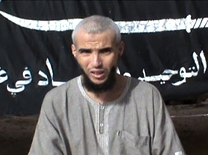 A picture grabbed on a video released by the so-called Movement for Oneness and Jihad in West Africa (MUJAO) on August 26, 2012 reportedly shows an Algerian man taken hostage by the MUJAO in April asking Algerian authorities