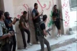 تواصل الاشتباكات بين الجيش الحر والنظامي في سوريا