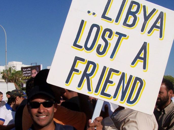 الناشط الليبي أشرف الوداني حزين على مقتل السفير الأميركي ( الجزيرة نت).