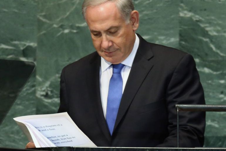 New York, New York, UNITED STATES : NEW YORK, NY - SEPTEMBER 27: Benjamin Netanyahu, Prime Minister of Israel, prepares to address the United Nations General Assembly with part of his speech text visible on September 27, 2012 in New York City. The 67th annual event gathers more than 100 heads of state and government for high level meetings on nuclear safety, regional conflicts, health and nutrition and environment issues. Mario Tama/Getty Images/AFP== FOR NEWSPAPERS, INTERNET, TELCOS &amp; TELEVISION USE ONLY ==