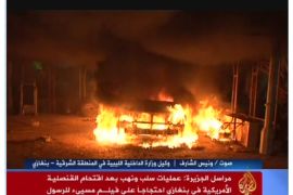 قتل أميركي بهجوم نفذته مجموعة مسلحة تسمي نفسها أنصار الشريعة على مبنى القنصلية الأميركية في بنغازي