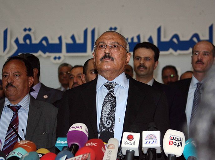 صالح يترأس منصة احتفال حزبه المؤتمر الشعبي