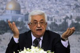 Palestinian president Mahmud Abbas gestures during a press conference in which he spoke on the economic crisis in the West Bank after protests over inflation, on September 8,2012, in the West bank city of Ramallah. AFP