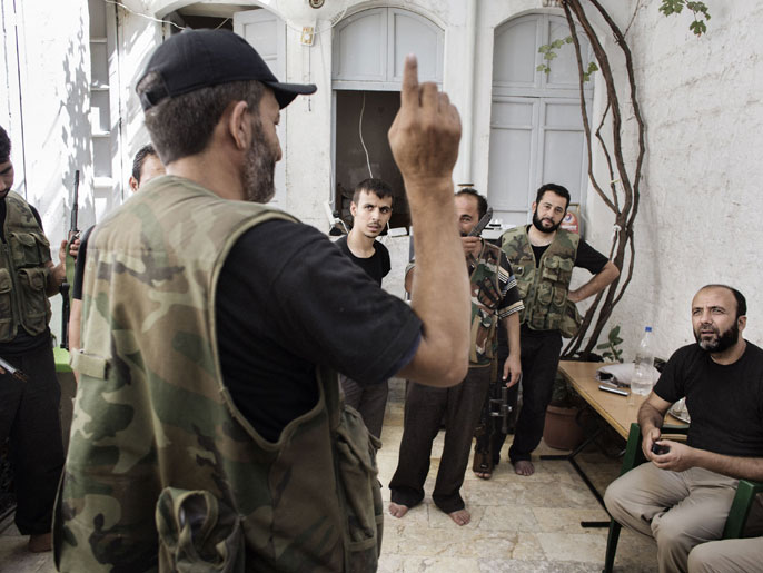 ‪ثوار سوريا يوحدون الصفوف ويواصلون تحقيق المكاسب على الأرض‬  (الفرنسية)