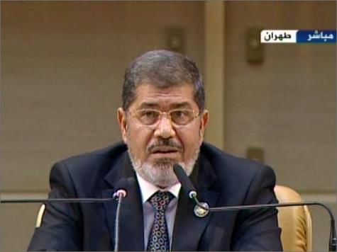 كلمة مرسي في افتتاح القمة لقيت معارضة من سوريا وإيران (الجزيرة)