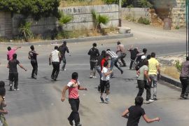 مواجهات بين الاطفال وقوات الاحتلال خلال اقتحامها لبلدة بيت امر جنوب الضفة الغربية- الجزيرة نت1