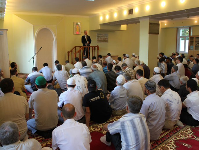 ‪المساجد والمركز حثت مسلمي أوكرانيا على المشاركة بالانتخابات‬ المساجد والمركز حثت مسلمي أوكرانيا على المشاركة بالانتخابات (الجزيرة)