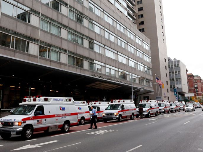 : NEW YORK, NY - OCTOBER 28: Ambulances gather outside of NYU Langone Medical Center in preparation for evacuations on the eastside of Manhattan October 28, 2012 in New York City. Sandy, which has already claimed over 50 lives in the Caribbean is predicted to bring heavy winds and floodwaters to the mid-Atlantic region. Michael Heiman/Getty Images/AFP== FOR
