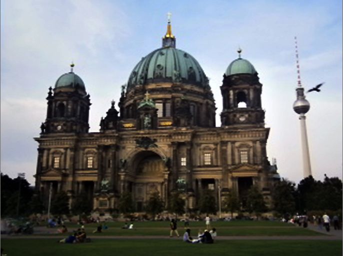 الكنيسة الكاثوليكية بألمانيا عبرت عن أمتنانها لتبرع المسلمين . الجزيرة نت - مسلمون يتبرعون لترميم كنيسة ألمانية