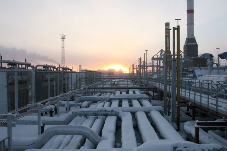 A picture made available on 19 December 2007 shows a general view of the oil and gas plant in the city of Novy Urengoy, Russia on 17 December 2007. On 18 December, Russia and Germany launched Yuzhno Russkoye gas field. German Foreign Minister Frank-Walter Steinmeier attended the inauguration ceremony in Moscow on 18 December. EPA/STR
