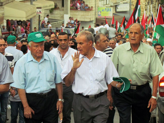 جانب من المشاركين في المسيرة (الجزيرة نت)