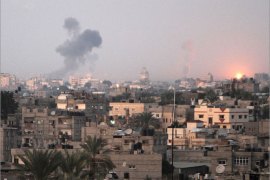 Smoke rises following an Israeli air strike in Khan Yunis, southern Gaza Strip, on November 14, 2012. An Israeli strike that killed Hamas's top commander in Gaza is only "the beginning" of an operation to target militant groups in the strip, a military spokeswoman said. AFP PHOTO SAID KHATIB