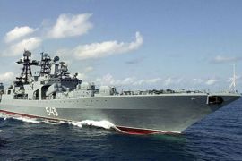 a picture taken on may 22, 2003 shows the russian warship marshal shaposhnikov during exercises in the indian ocean. marines aboard a russian warship on may 6, 2010 freed a russian oil tanker seized by somali pirates, killing one hijacker and capturing 10 in a daring operation to storm the vessel, officials said. (الفرنسية)