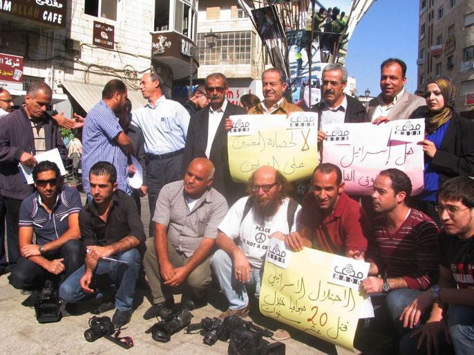 إعلاميون يروون شهاداتهم / الصحافة الفلسطينية: المعتدون يفلتون من العقاب