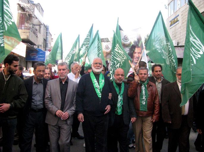 نواب وقيادات حماس في مسيرة ضد العدوان على غزة الجمعة الماضية