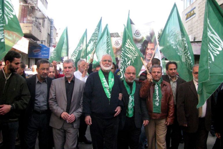 نواب وقيادات حماس في مسيرة ضد العدوان على غزة الجمعة الماضية