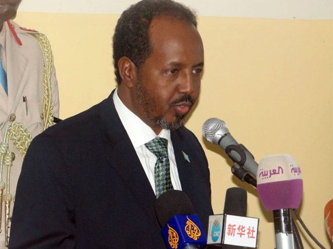 الرئيس الصومالي حسن الشيخ محمود أثناء تقديم رئيس الوزراء الجديد للبرلمان