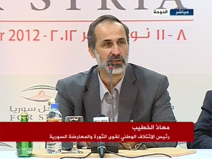 الخطيب وقادة الائتلاف أعلنوا رفضهم أي عرض يسمح باستمرار الأسد في السلطة(الجزيرة)