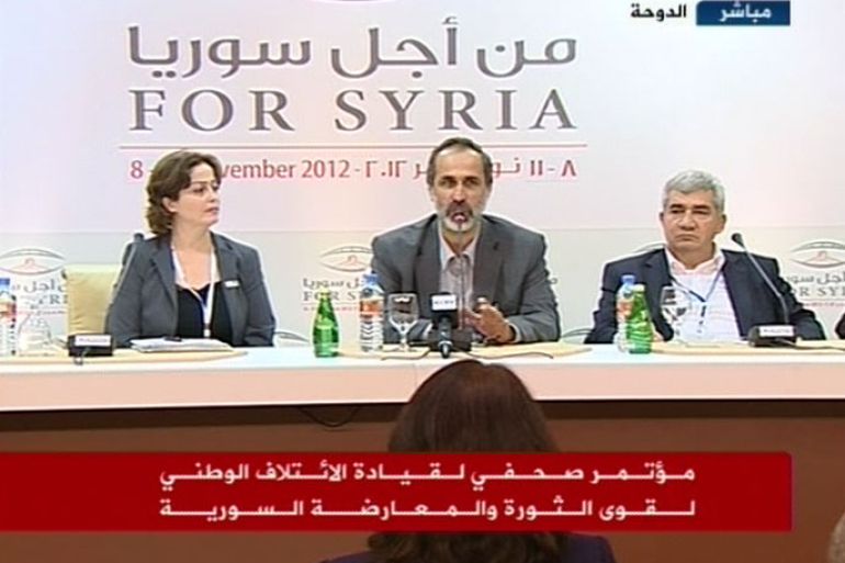 مؤتمر صحفي لمعاذ الخطيب رئيس الائتلاف الوطني لقوى الثورة والمعارضة السورية