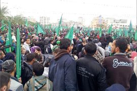 حشود في مهرجان انطلاقة حماس في ذكرى تأسيسيها الخامسة والعشرين
