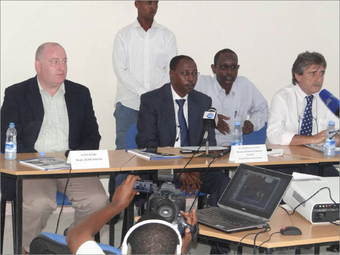 اجتماع مقديشو شاركت فيه  الحكومة الصومالية وعدة منظمات دولية ومحلية(الجزيرة نت)