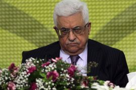Palestinian Authority president and head of the Fatah movement Mahmud Abbas attends a Fatah "Revolutionary Council" meeting in the Palestinian West Bank city of Ramallah along with top officials, on December 26, 2012. AFP PHOTO / ABBAS MOMANI