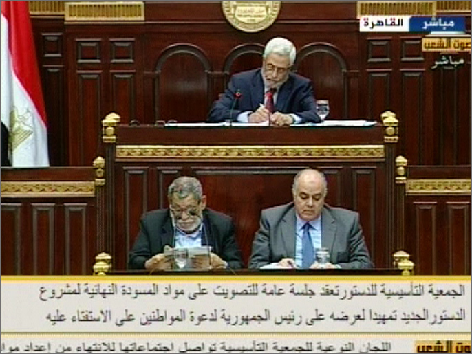 ‪تم التصويت على مواد الدستور مادة مادة‬ (الجزيرة)