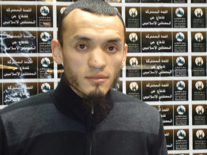 أنس الحلوي قال إن اللجنة ترحب بأي مبادرة لحل ملف المعتقلين الإسلاميين (الجزيرة نت)
