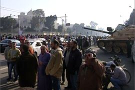 هدوء حذر محيط القصر الرئاسي في مصر الجديد بالقاهرة