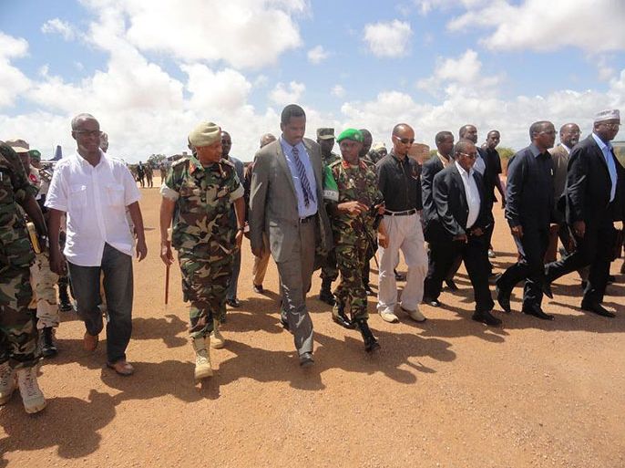 نائب وزير الدفاع، وزير الشوؤن الداخلية،وزير العدالة،وزير الدفاع،قائد القوات الكينية في كيسمايو، وزير الإعلام، رئيس هيئة الأركان الصومالية.JPG