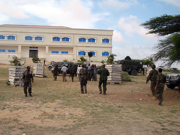 القوات المشتركة حولت مقر جامعة كيسمايو إلى مايشبه ثكنة عسكرية