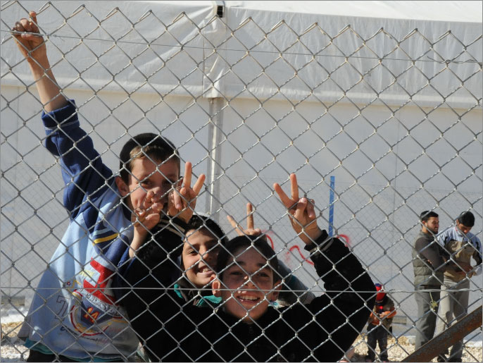 ‪آثار نفسية بالغة يعانيها الأطفال السوريون في مخيم الزعتري‬ آثار نفسية بالغة يعانيها الأطفال السوريون في مخيم الزعتري (الجزيرة)