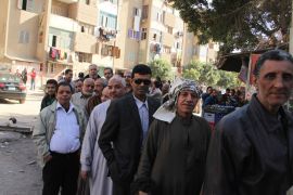طوابير طويلة للمصوتين على الاستفتاء- أبو العُلا 2