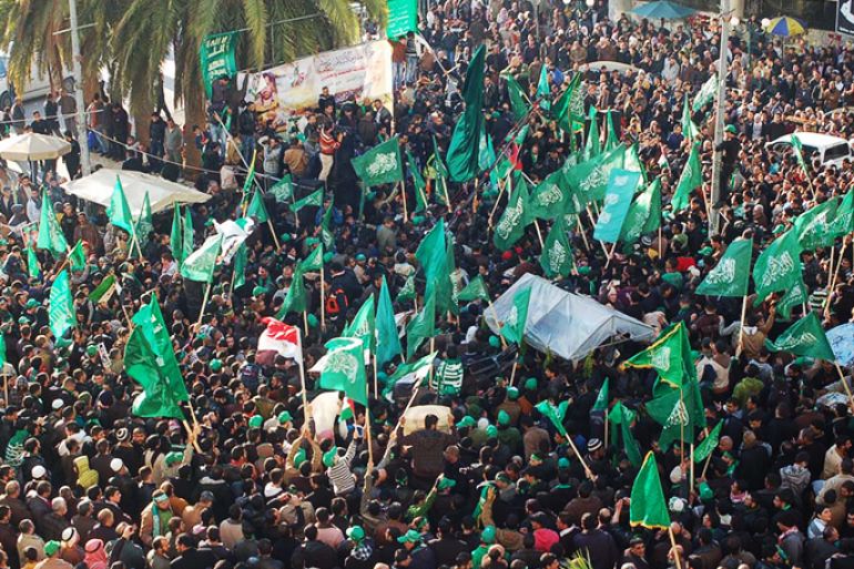 قيادات وطنية واسلامية وقيادات الفصائل شاركت بمهرجان حماس بذكرى انطلاقتها الـ25 بنابلس