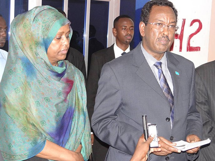 صورة تجمع بين رئيس وزراء الصومال مع وزيرة خارجيته( صورة أرشيفية للجزيرة نت)