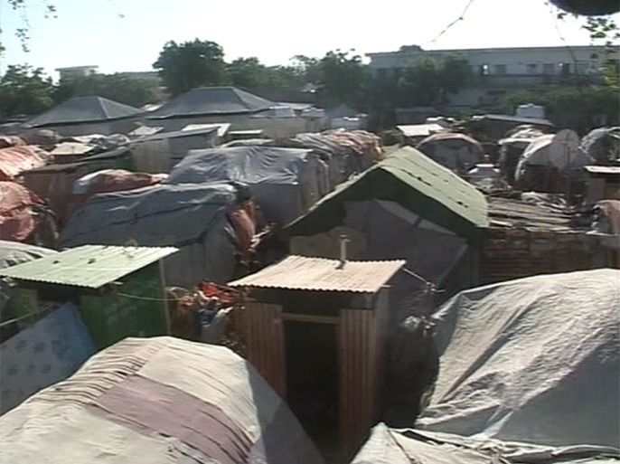 لجنة وزارية صومالية لدراسة مخيمات النازحين العشوائية