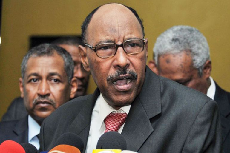 وزير الدفاع السوداني عبد الرحيم محمد حسين