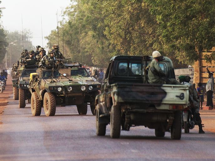 القوات الفرنسية تدعم جيش مالي في إعادة السيطرة على المناطق الشمالية (الفرنسية)