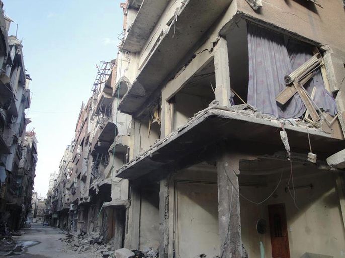 الخراب والدمار يعم مخيم اليرموك بدمشق