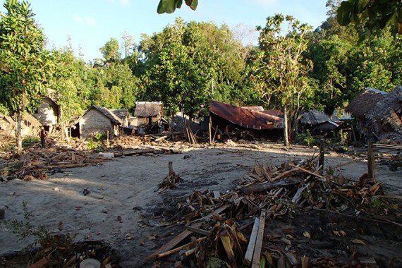 pa03571336 A handout photograph released by World Vision showing houses damaged by a magnitude 8.0 earthquake in Venga village, Lata, Temotu province, Solomon Islands, 06 February 2013
