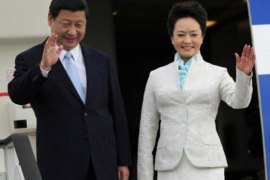 سيدة الصين الاولى تخطف الانظار عن زوجها (رويترز