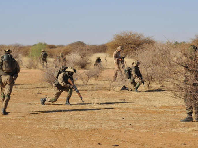 ‪لجيش الموريتاني في مناورات تمهد‬ (الجزيرة)